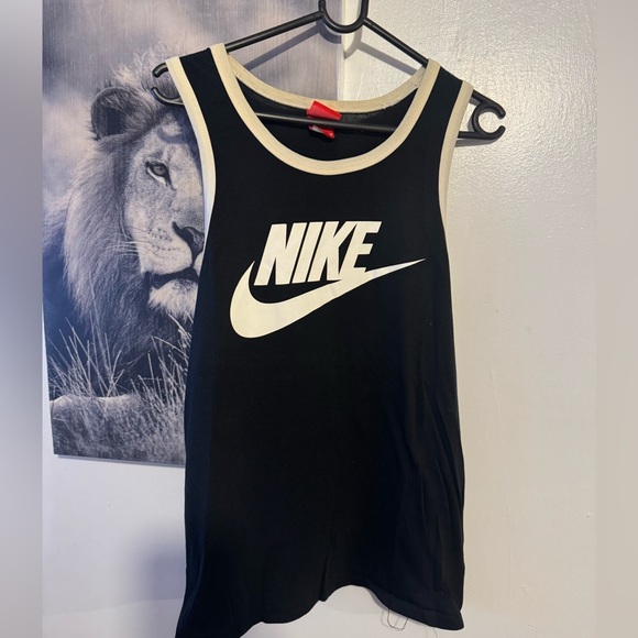 Nike Black Tank - Picture 1 of 2